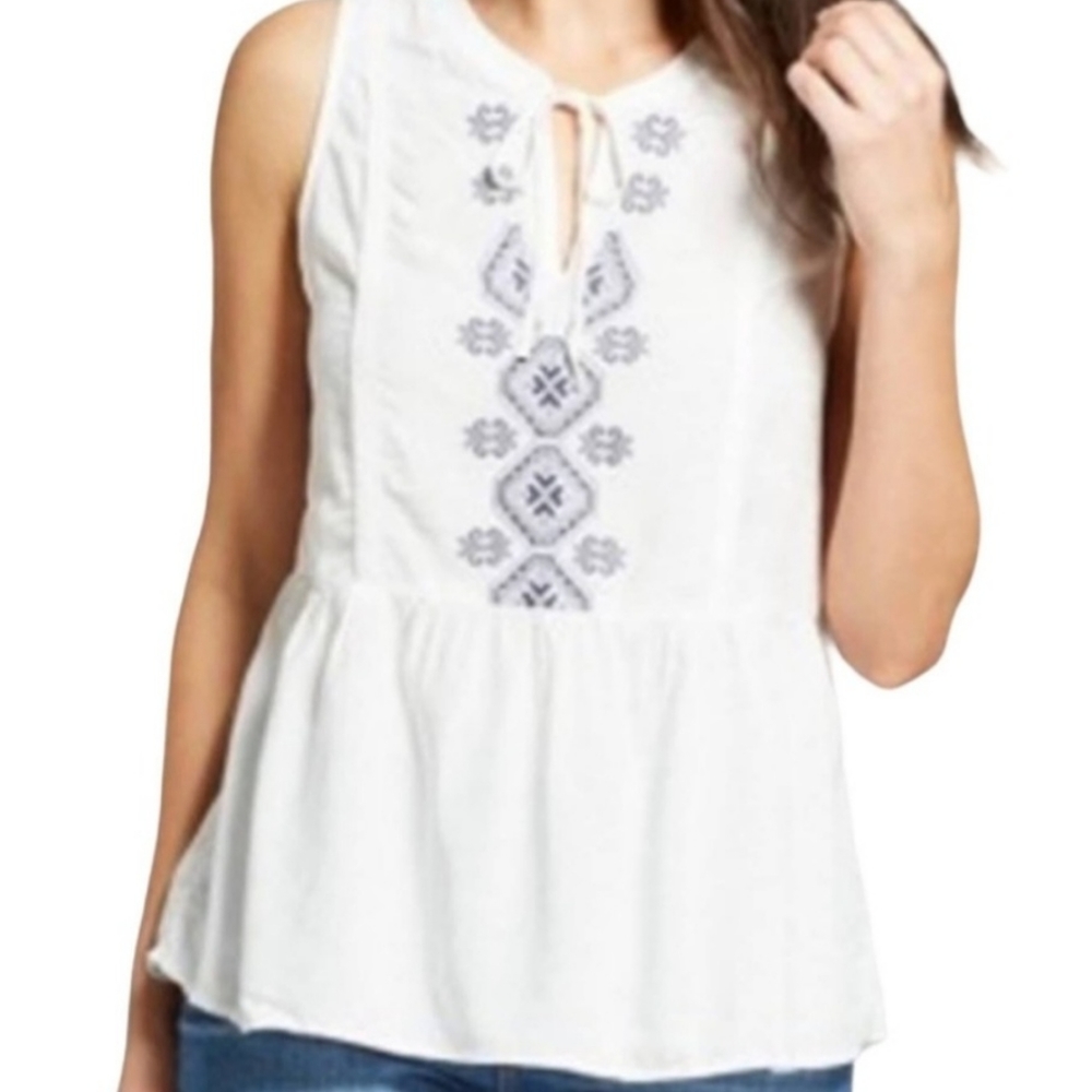 Knox Rose White Boho Summer Gauzy Embroidered Sleeveless Flowy Top S